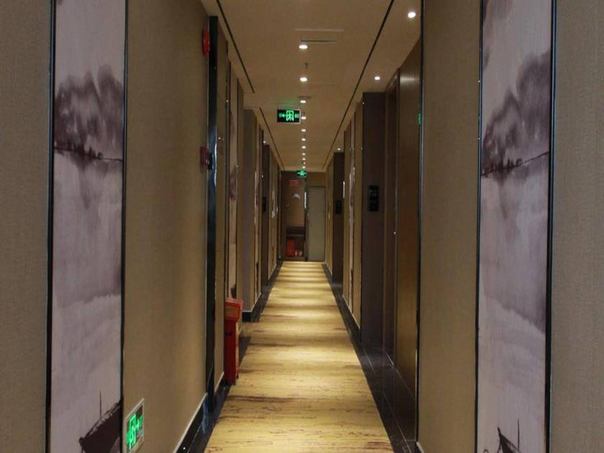 Guangzhou Boyi Hotel Exteriör bild